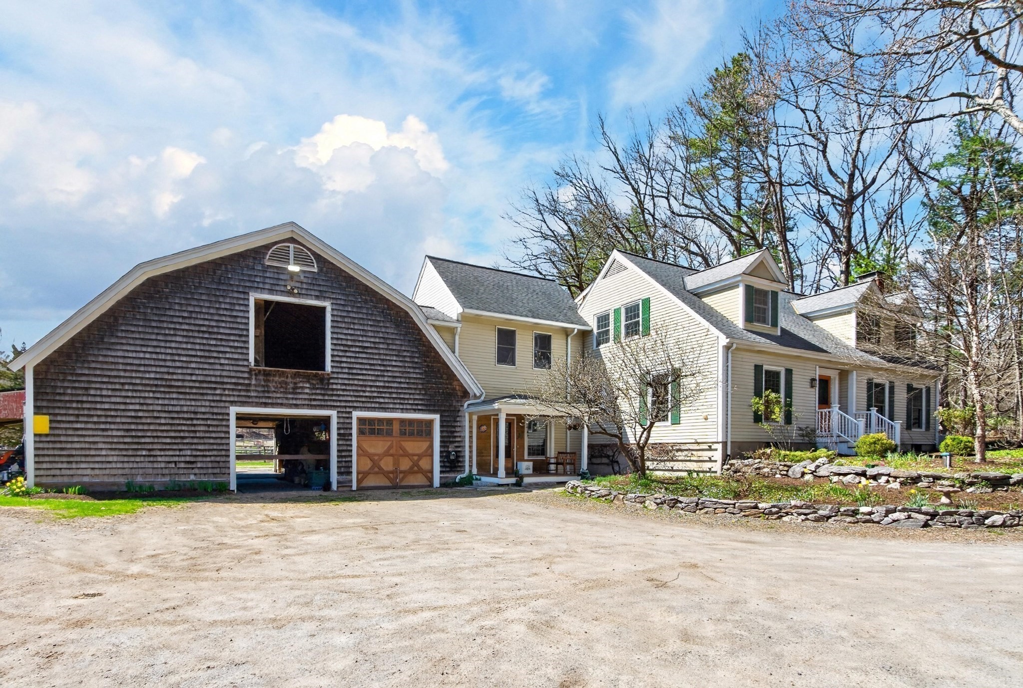 main property photo 30