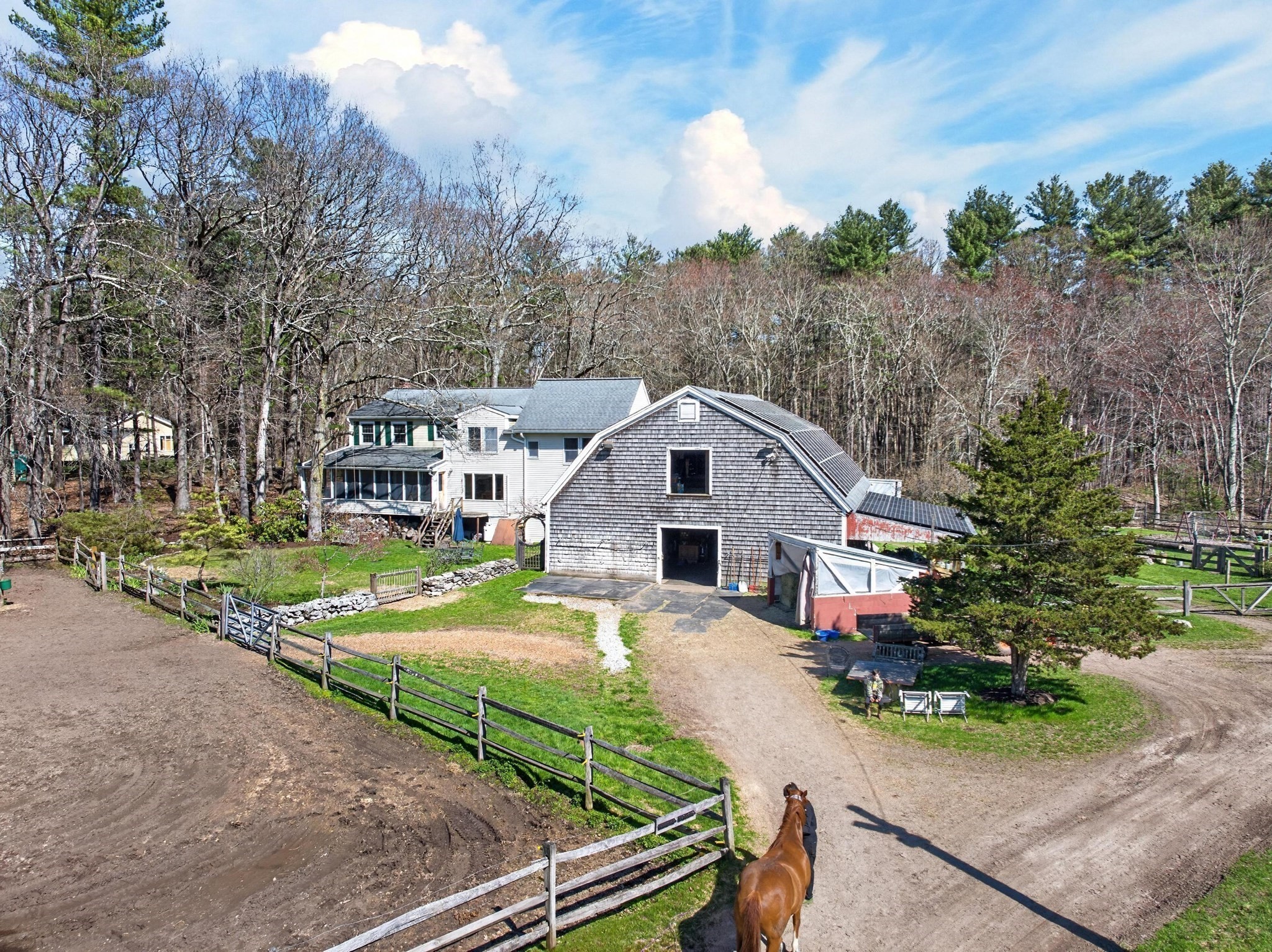main property photo 34