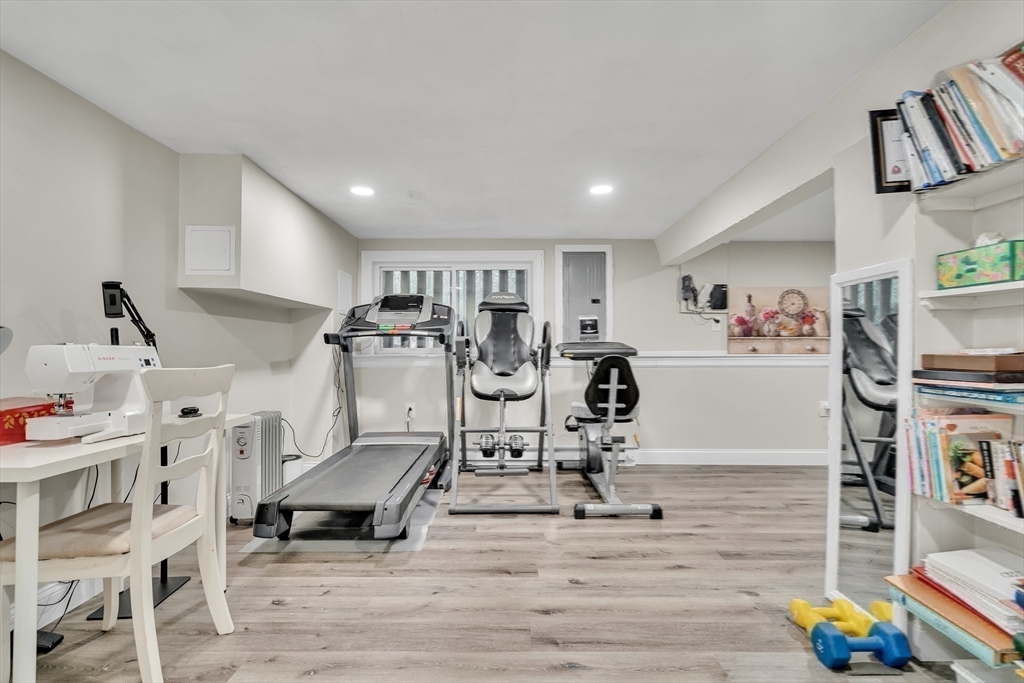 property viewer photo 25