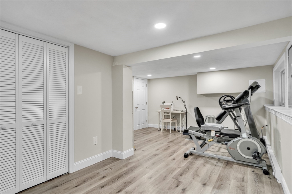 property viewer photo 26