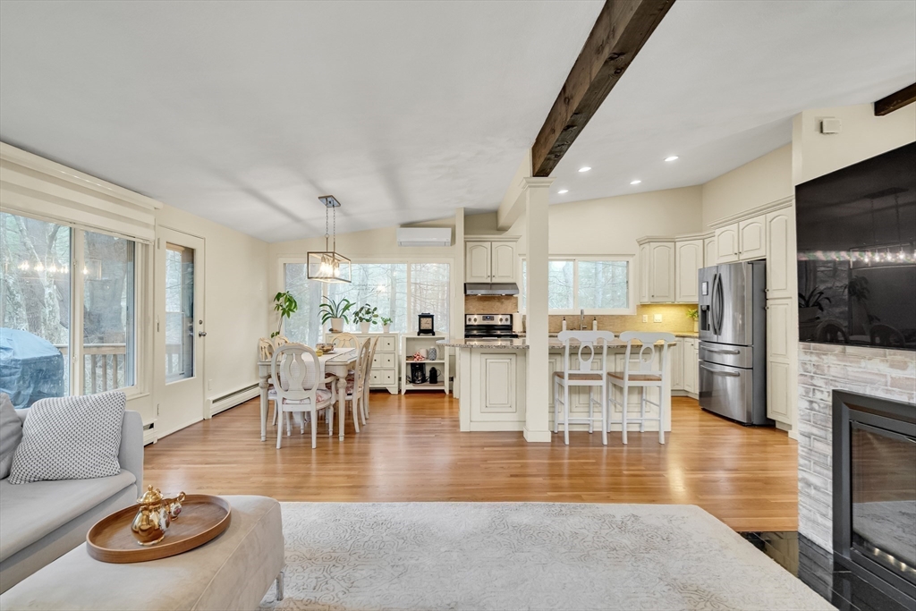 property viewer photo 3