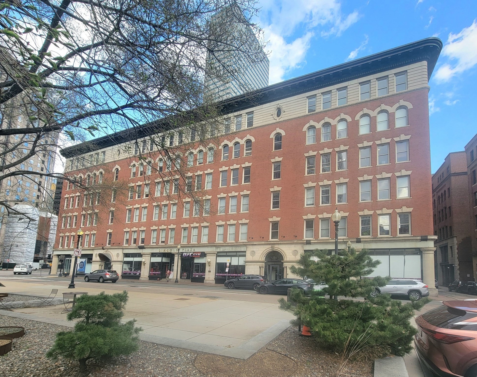 main property photo 17