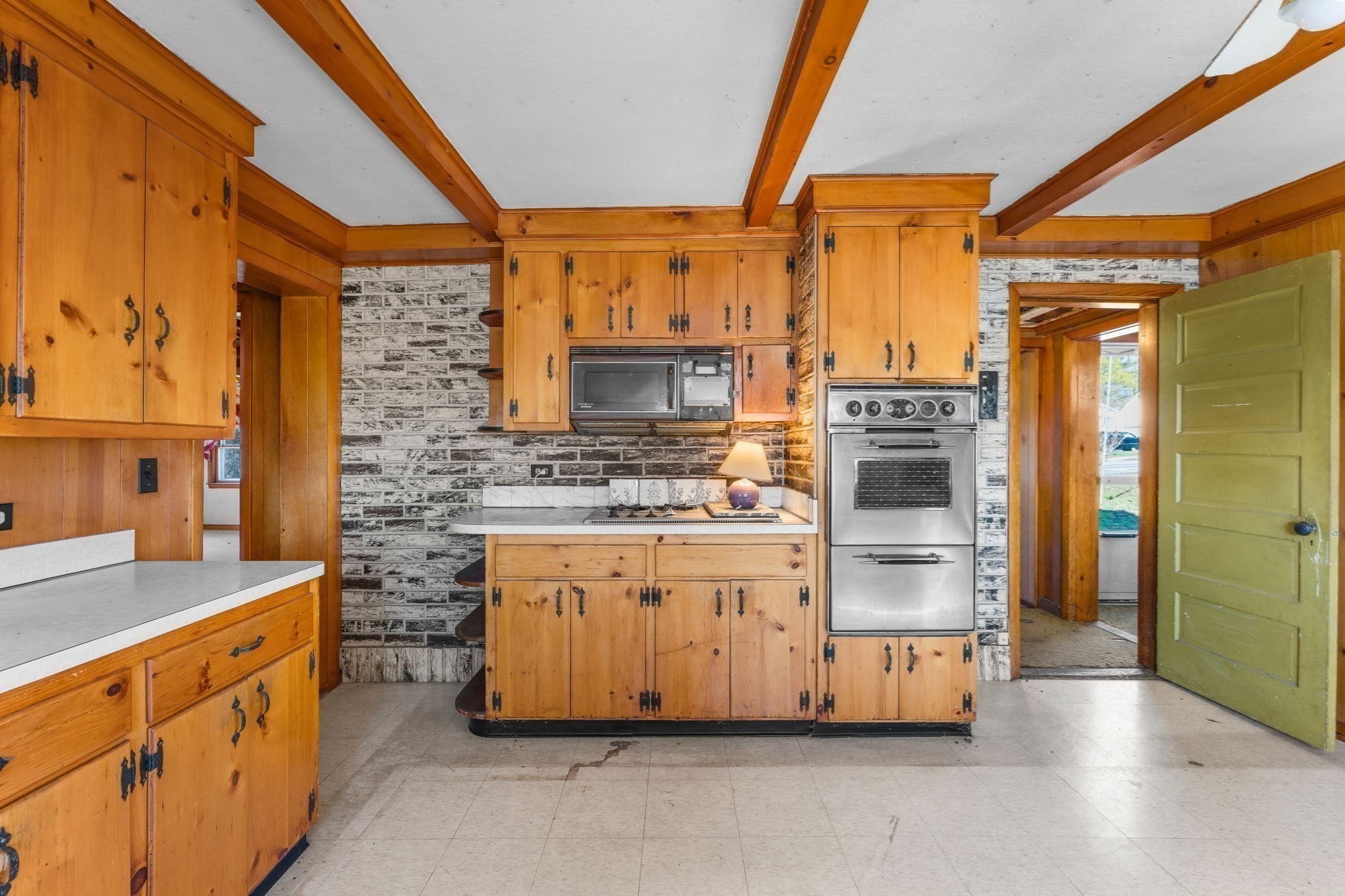 main property photo 9