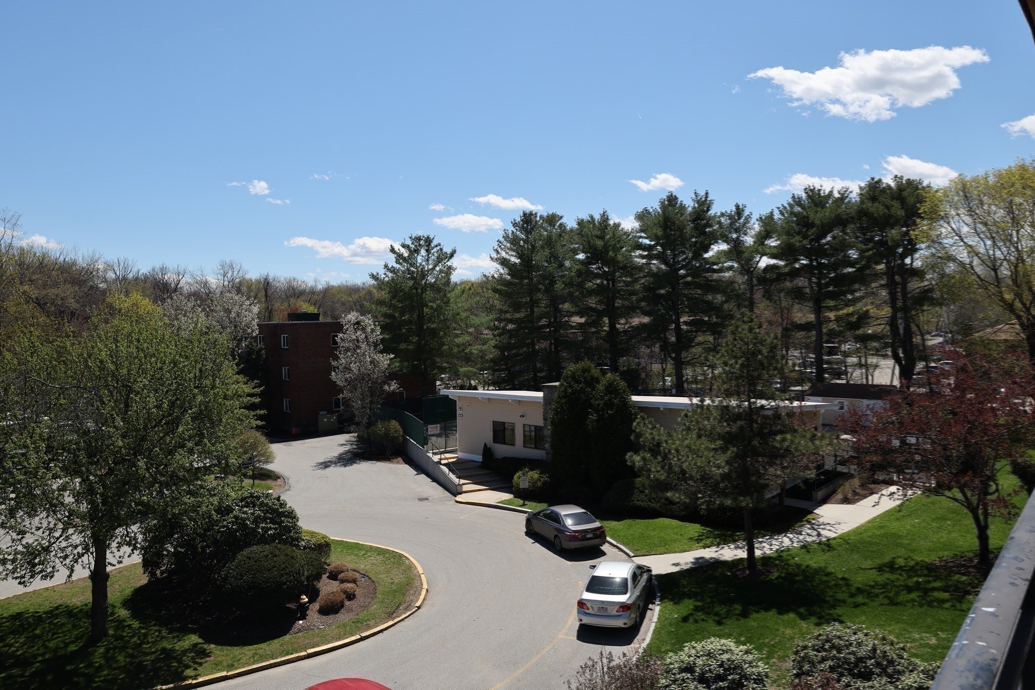 main property photo 9
