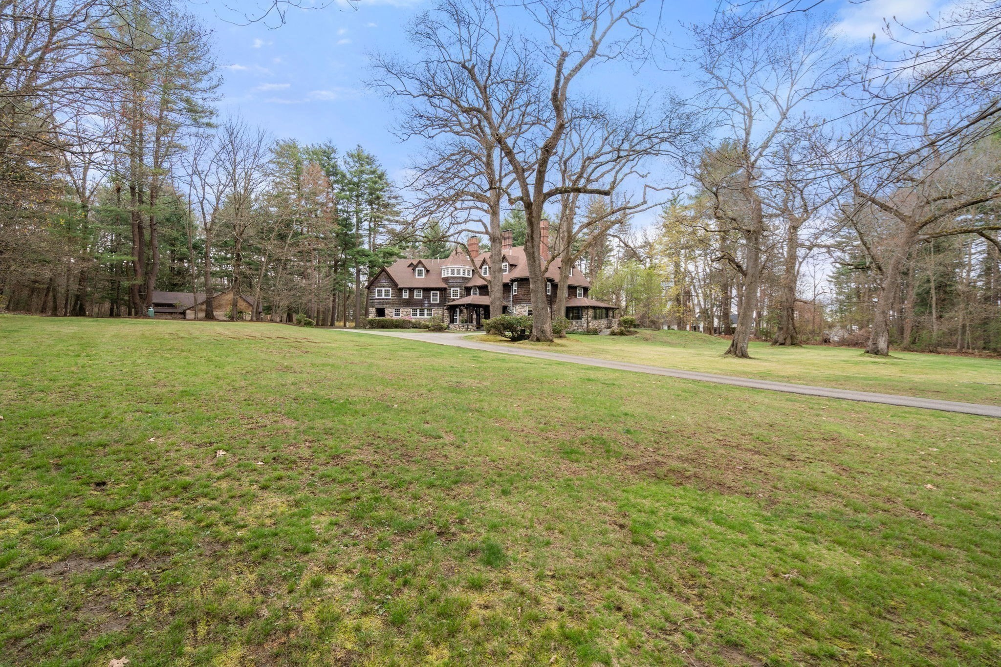 main property photo 38