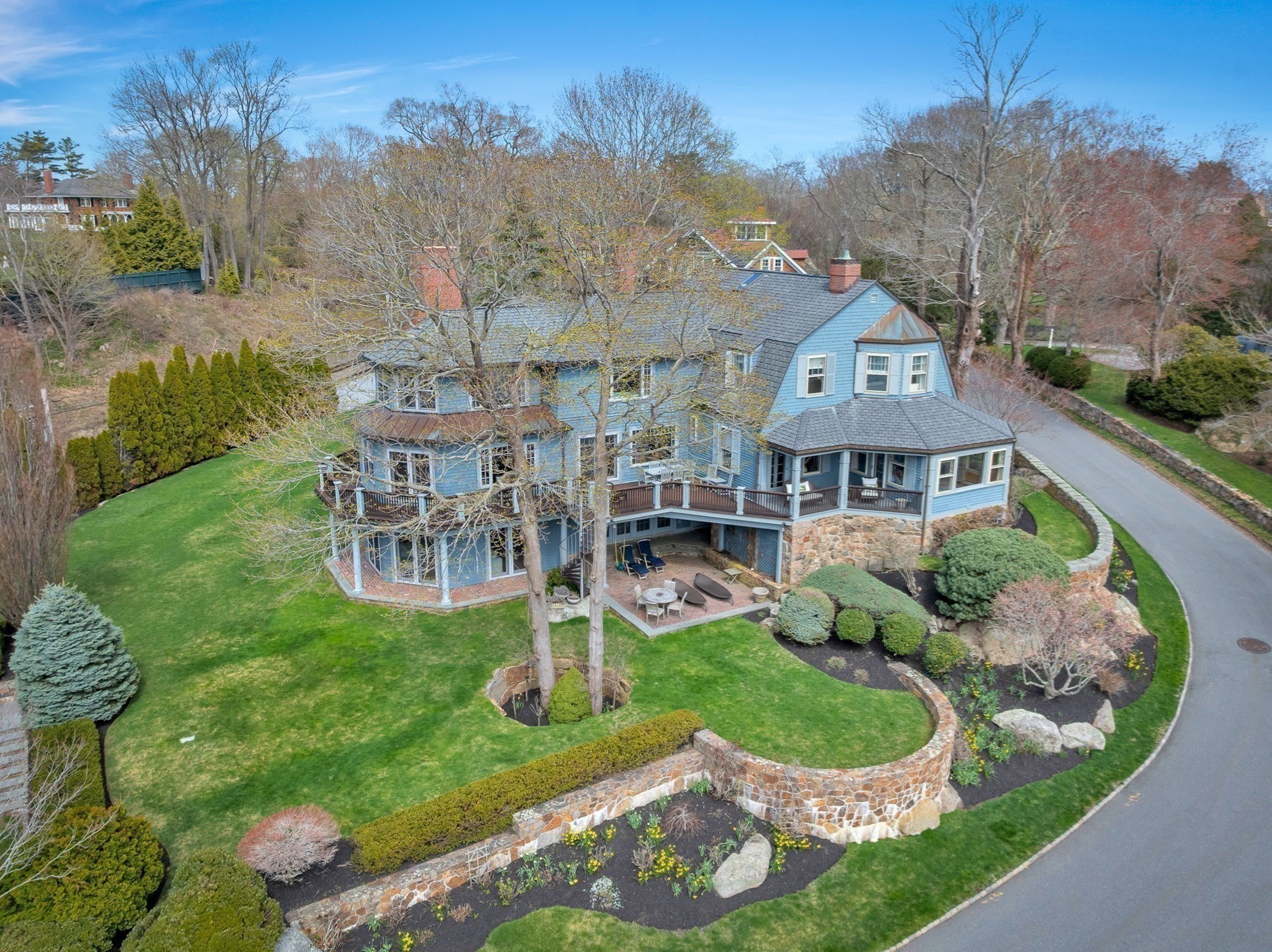 main property photo 3