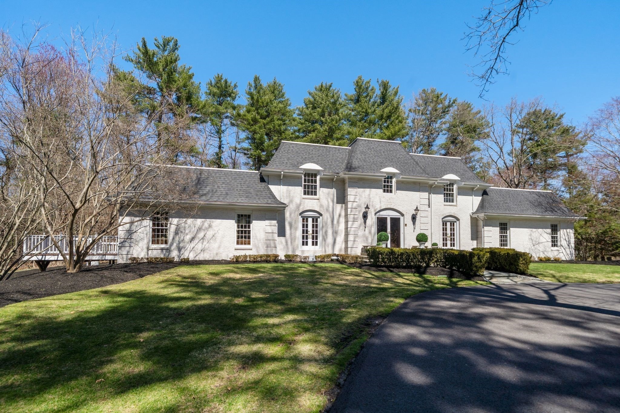 main property photo 40