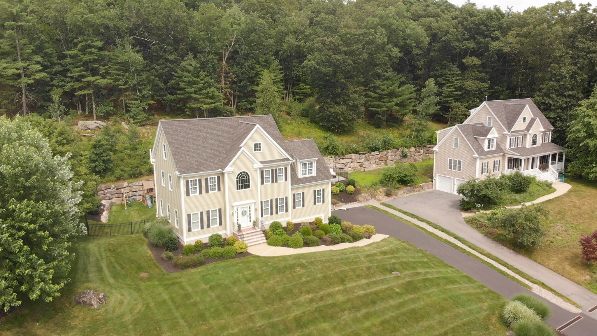 main property photo 36