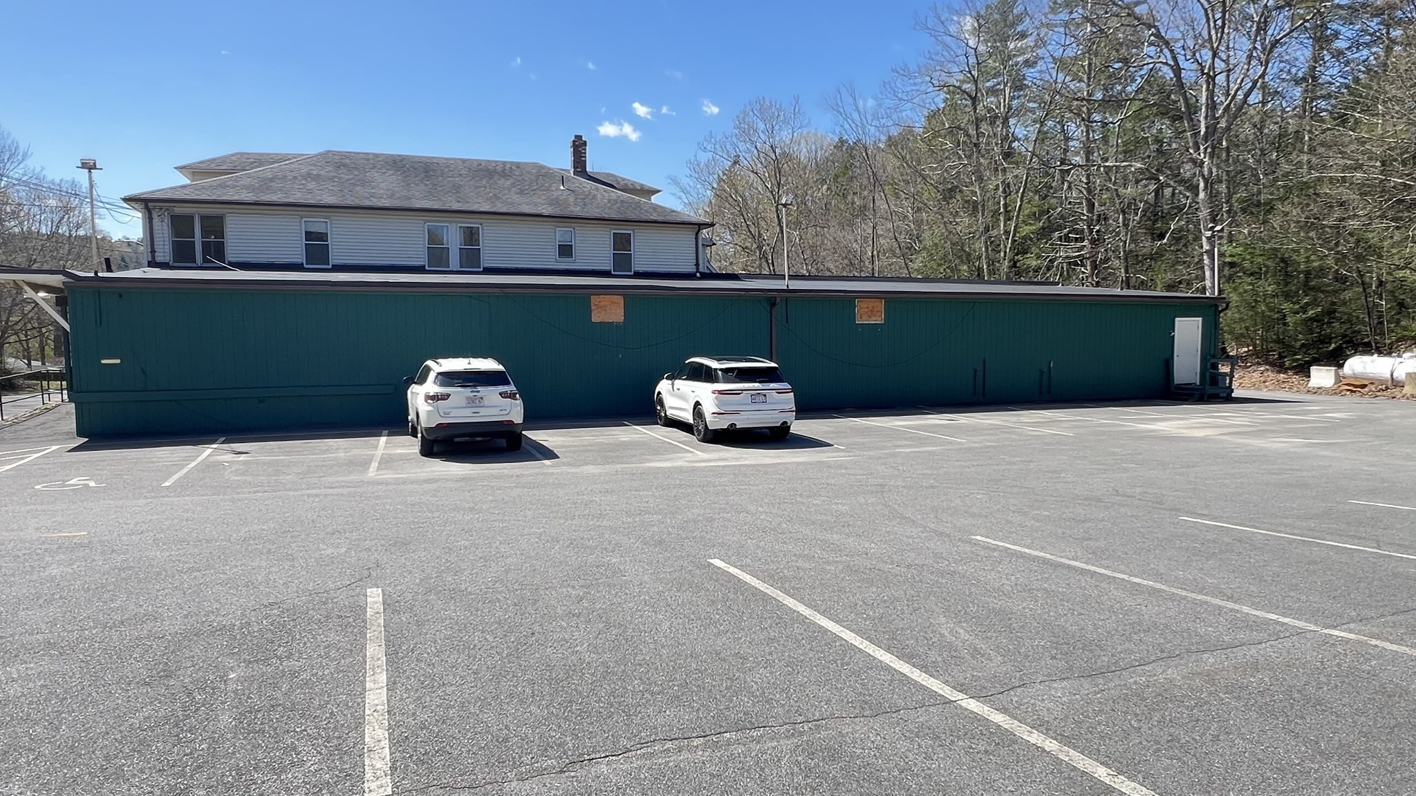 main property photo 10