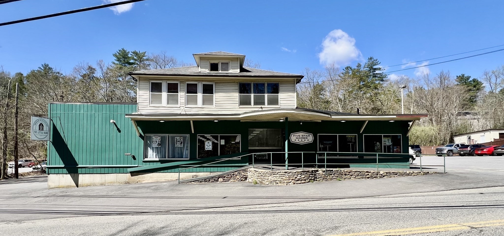 main property photo 3