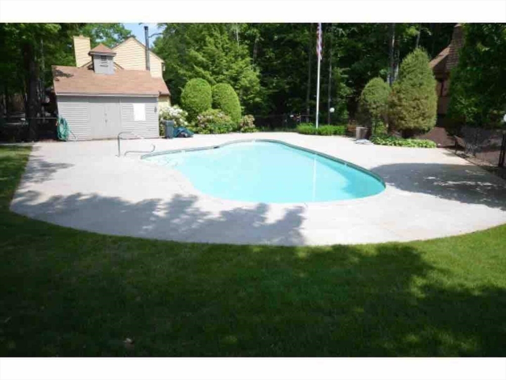main property photo 20