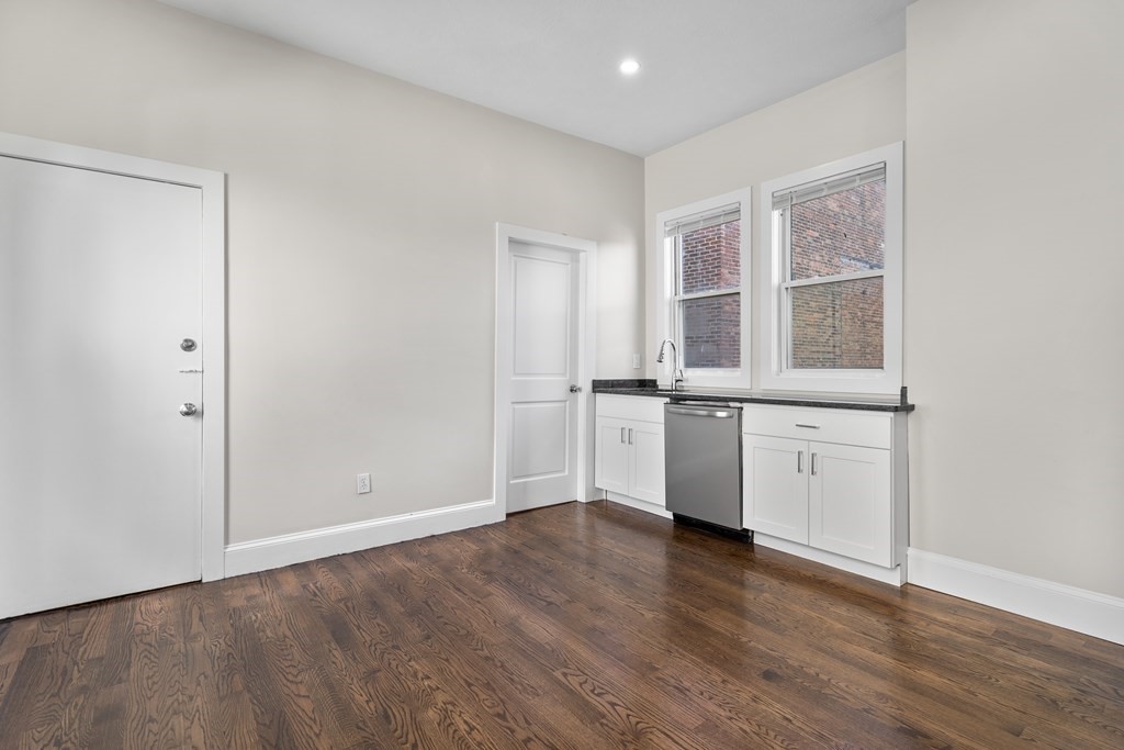 property viewer photo 1