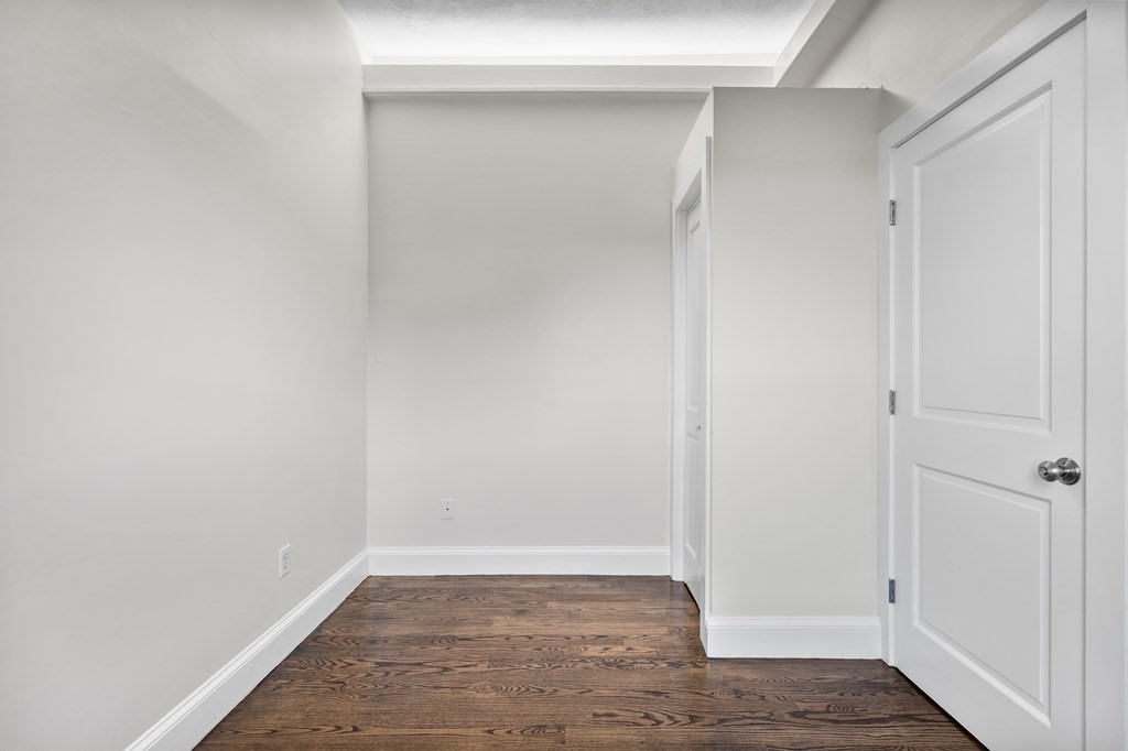 property viewer photo 13