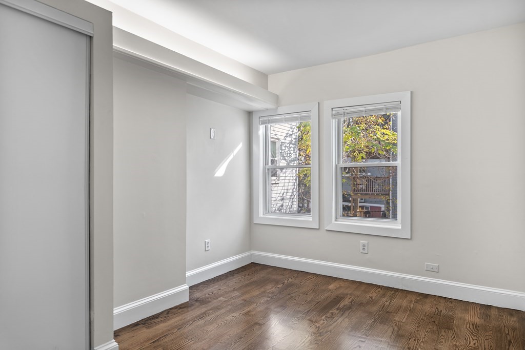 property viewer photo 14