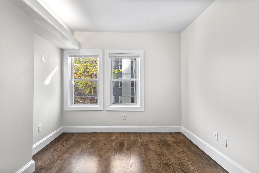 property viewer photo 15