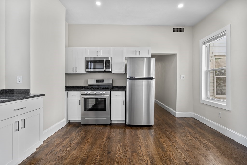 property viewer photo 2