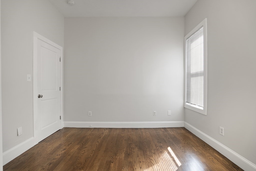 property viewer photo 33