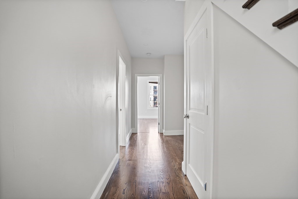 property viewer photo 36