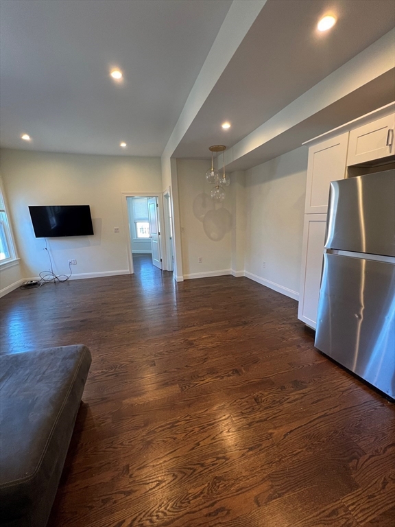 property viewer photo 2