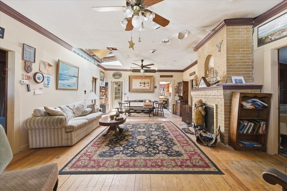 main property photo 18