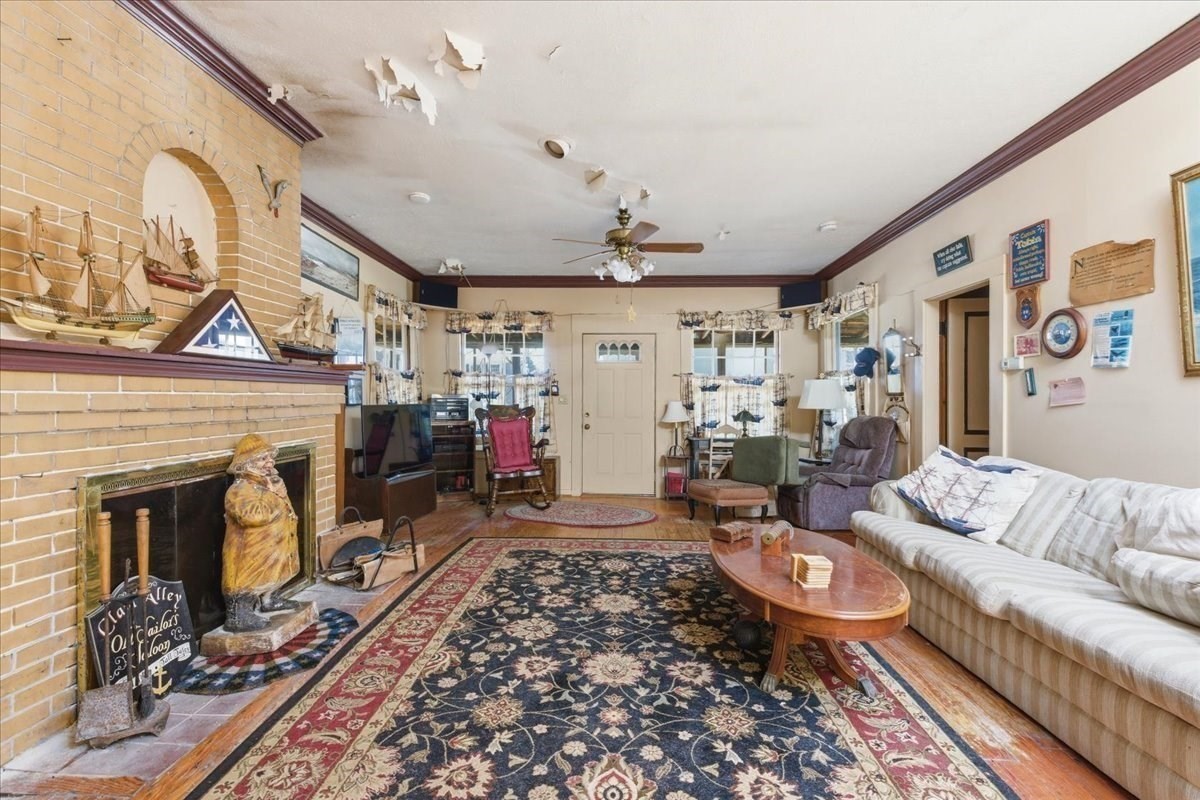 main property photo 19