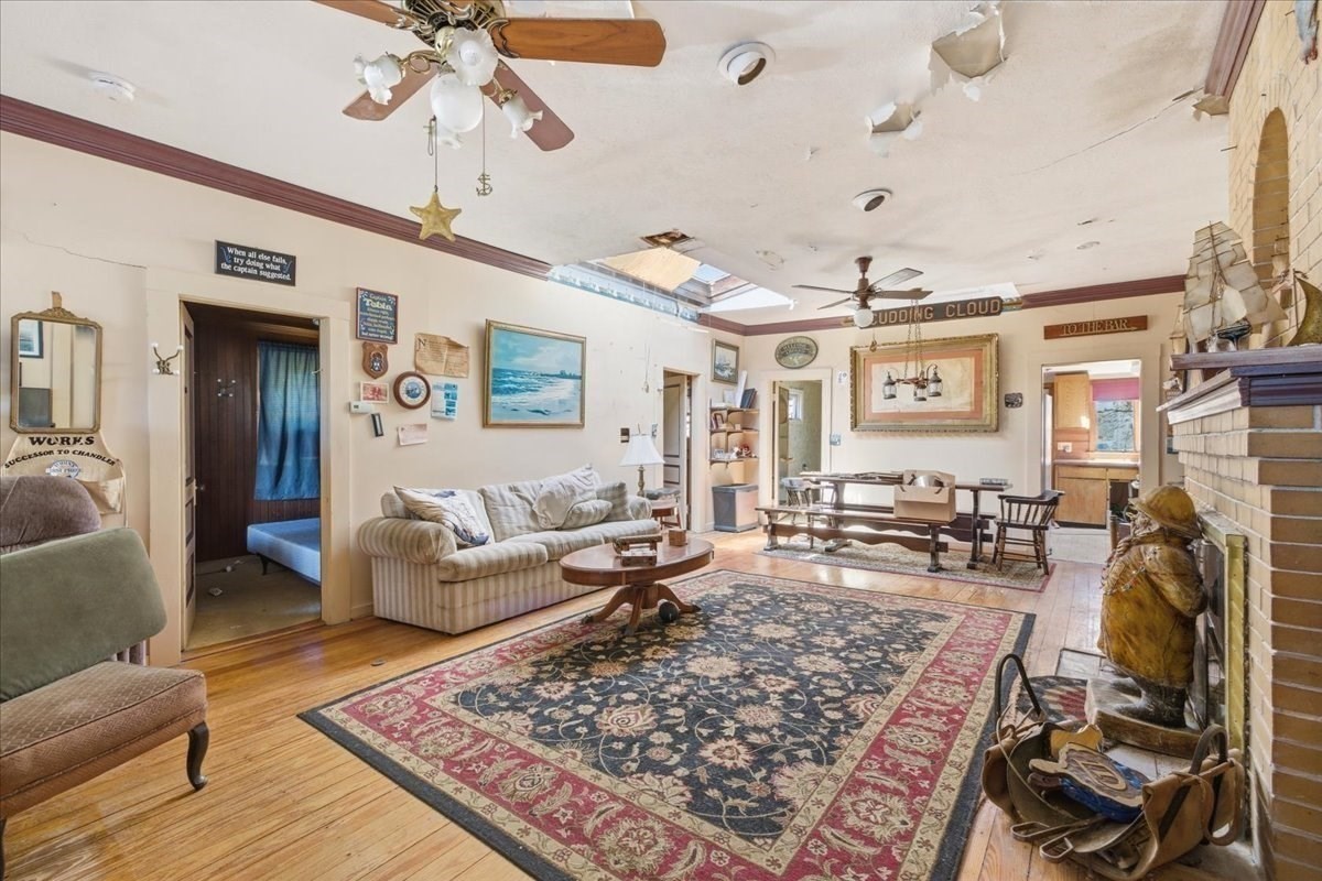 main property photo 23