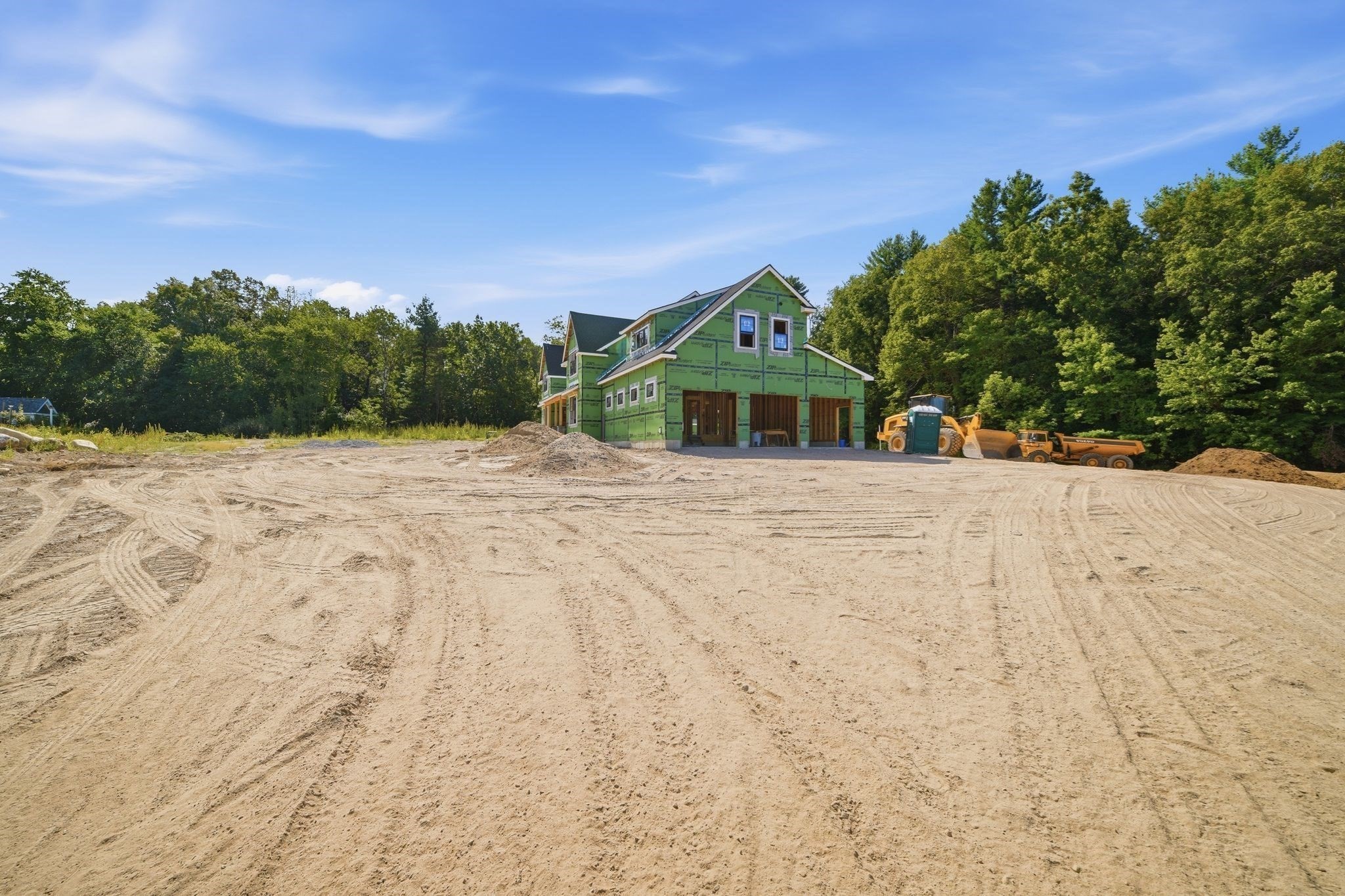 main property photo 9