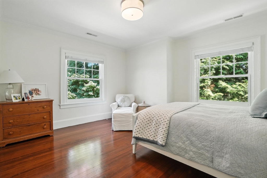 property viewer photo 26