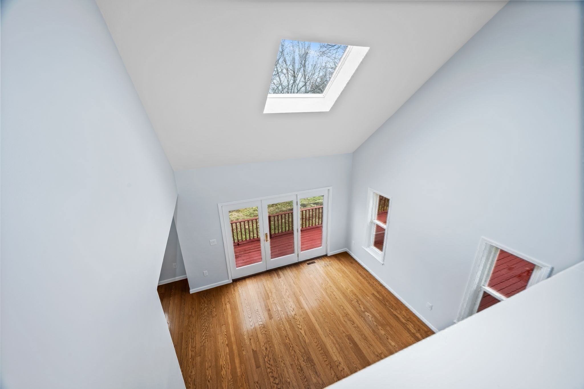 main property photo 25