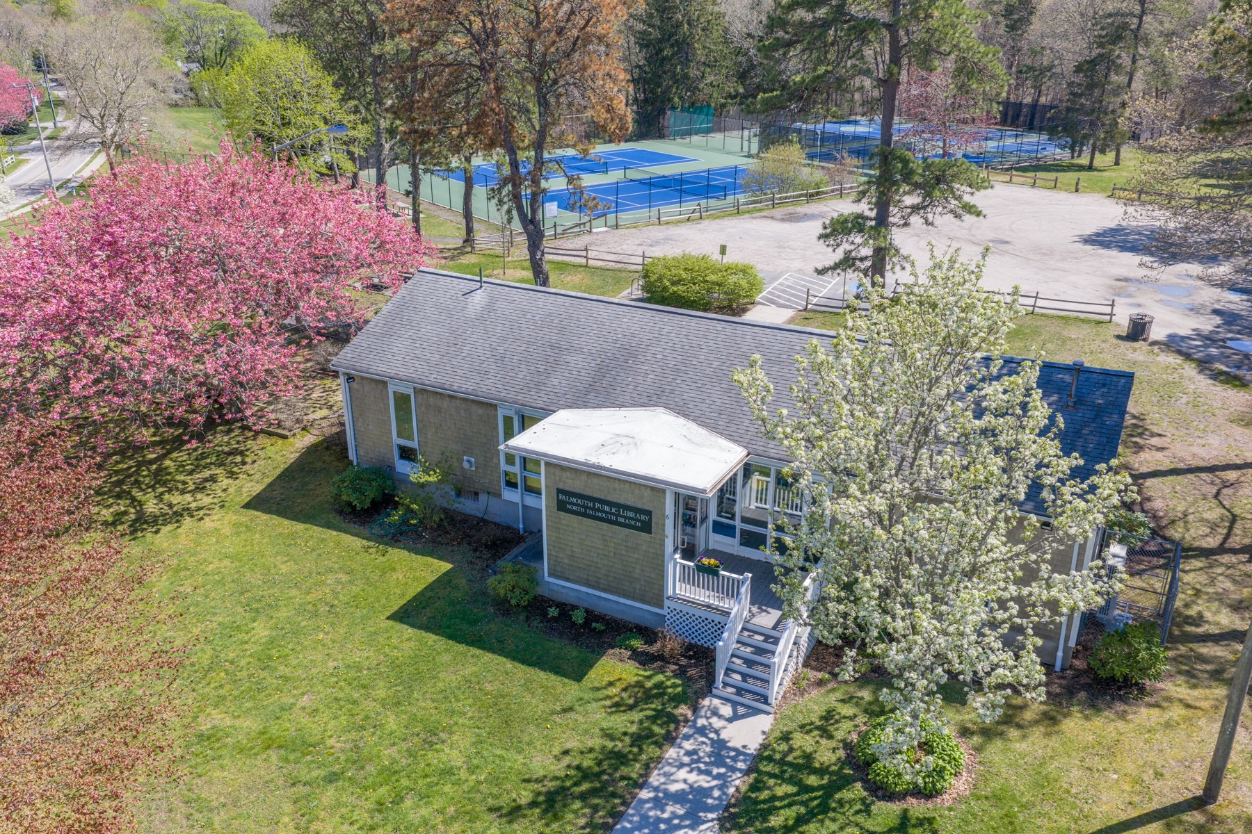 main property photo 32