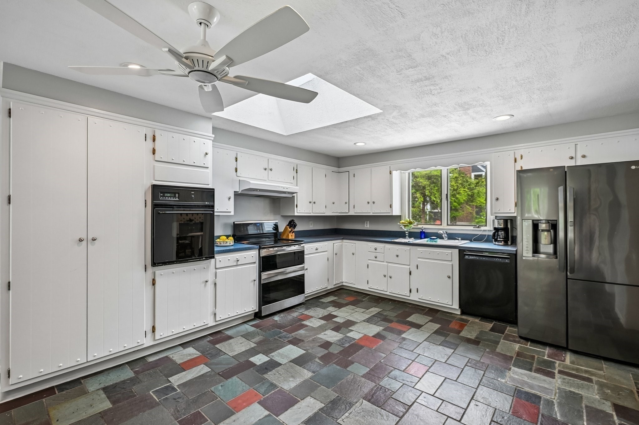 main property photo 12