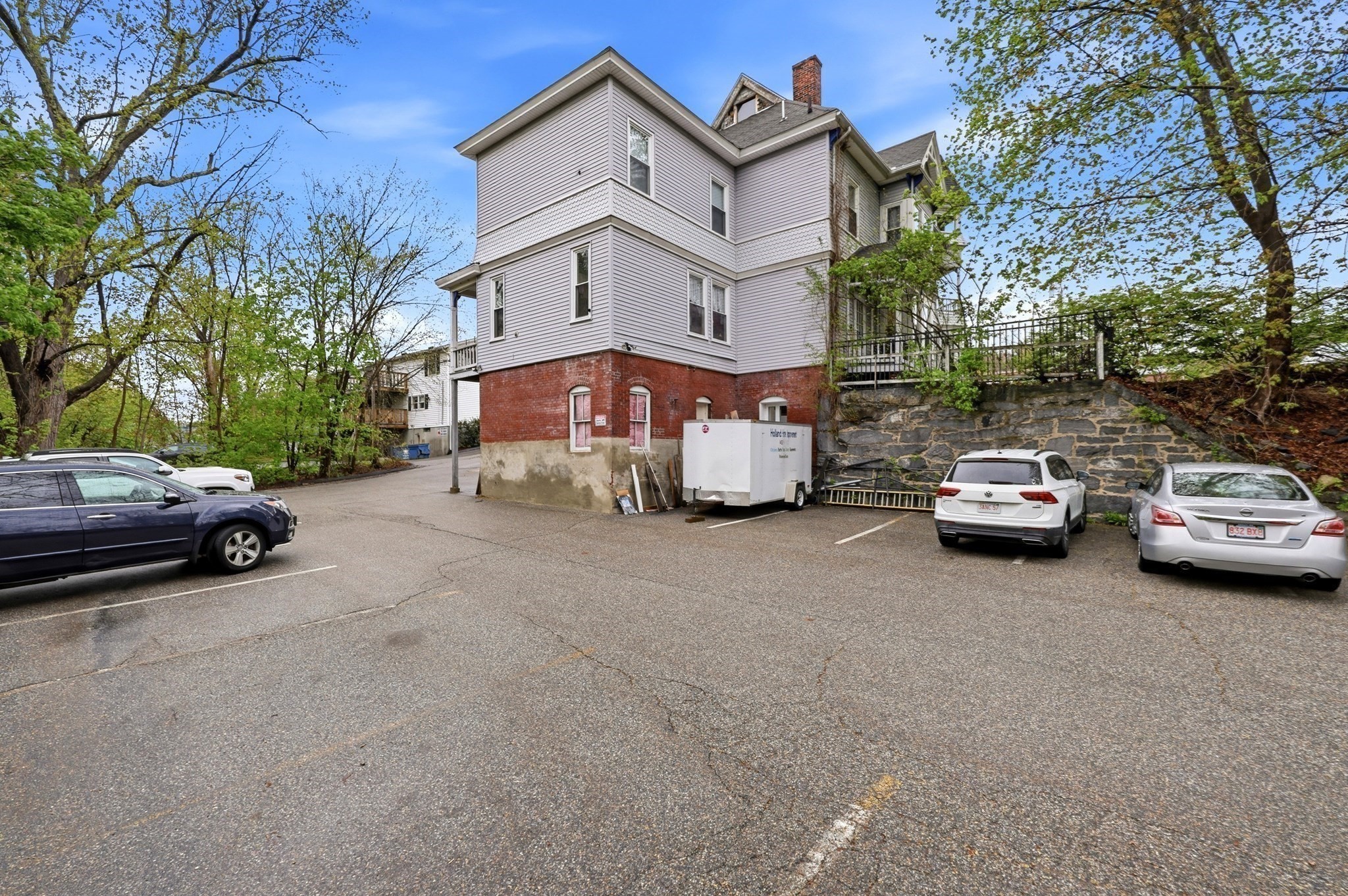 main property photo 19