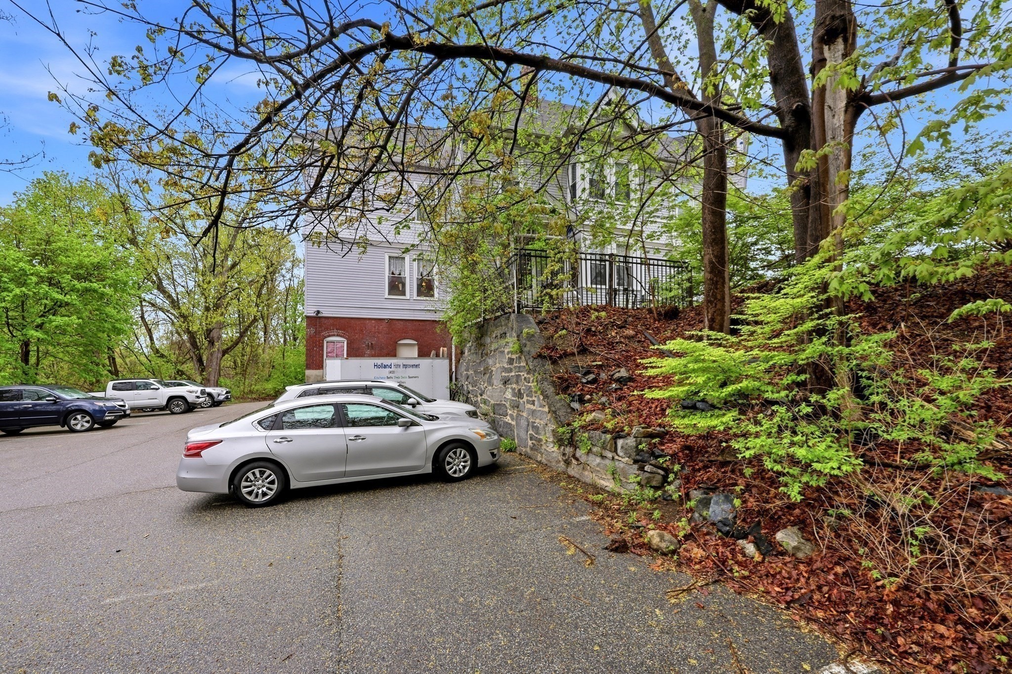 main property photo 20