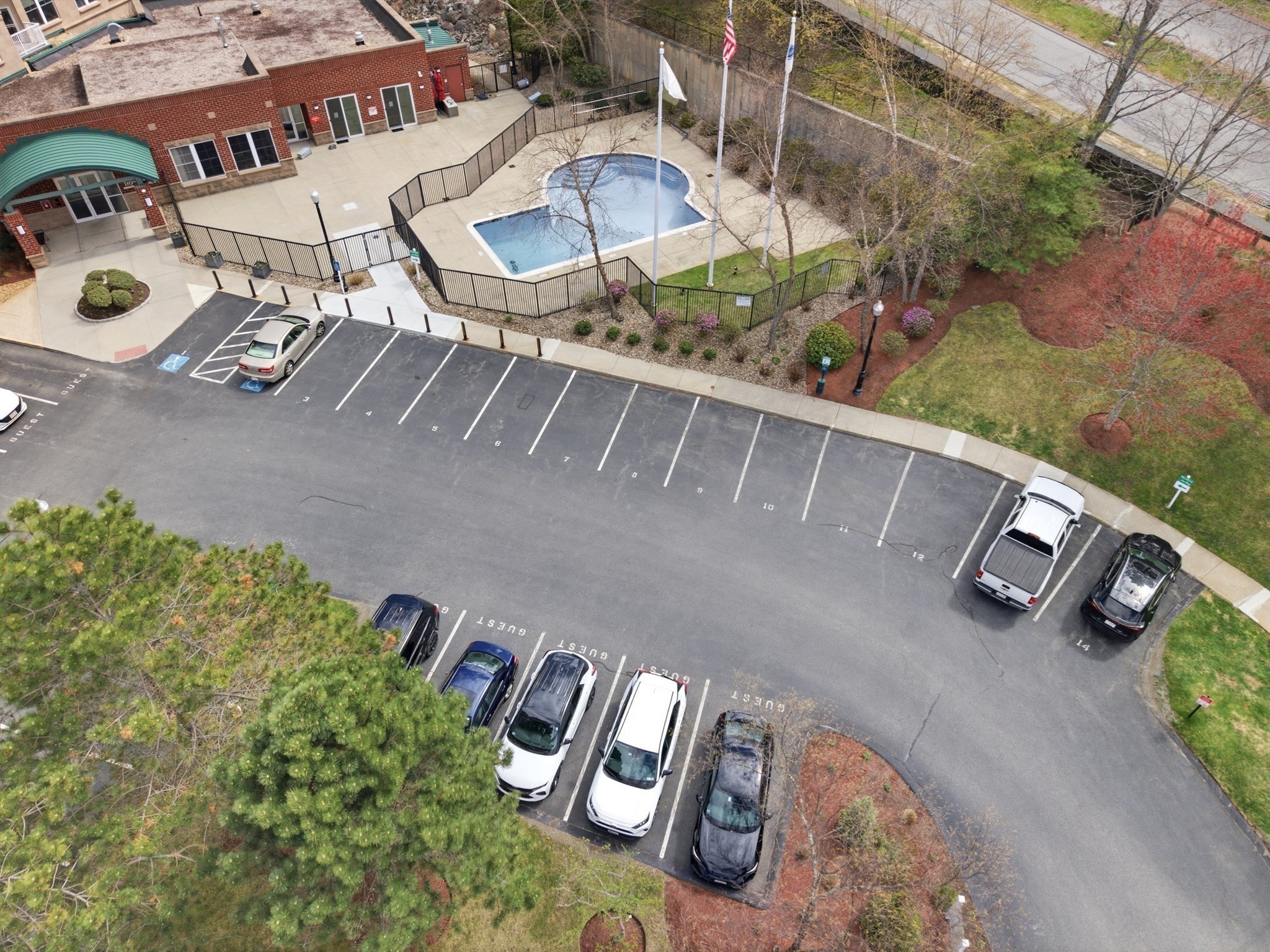 main property photo 22