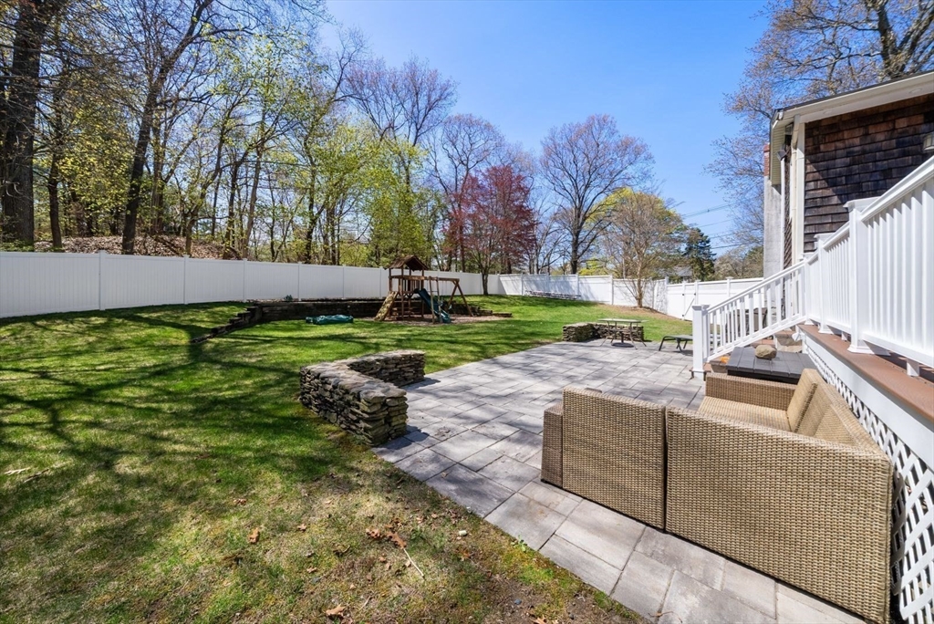 main property photo 31