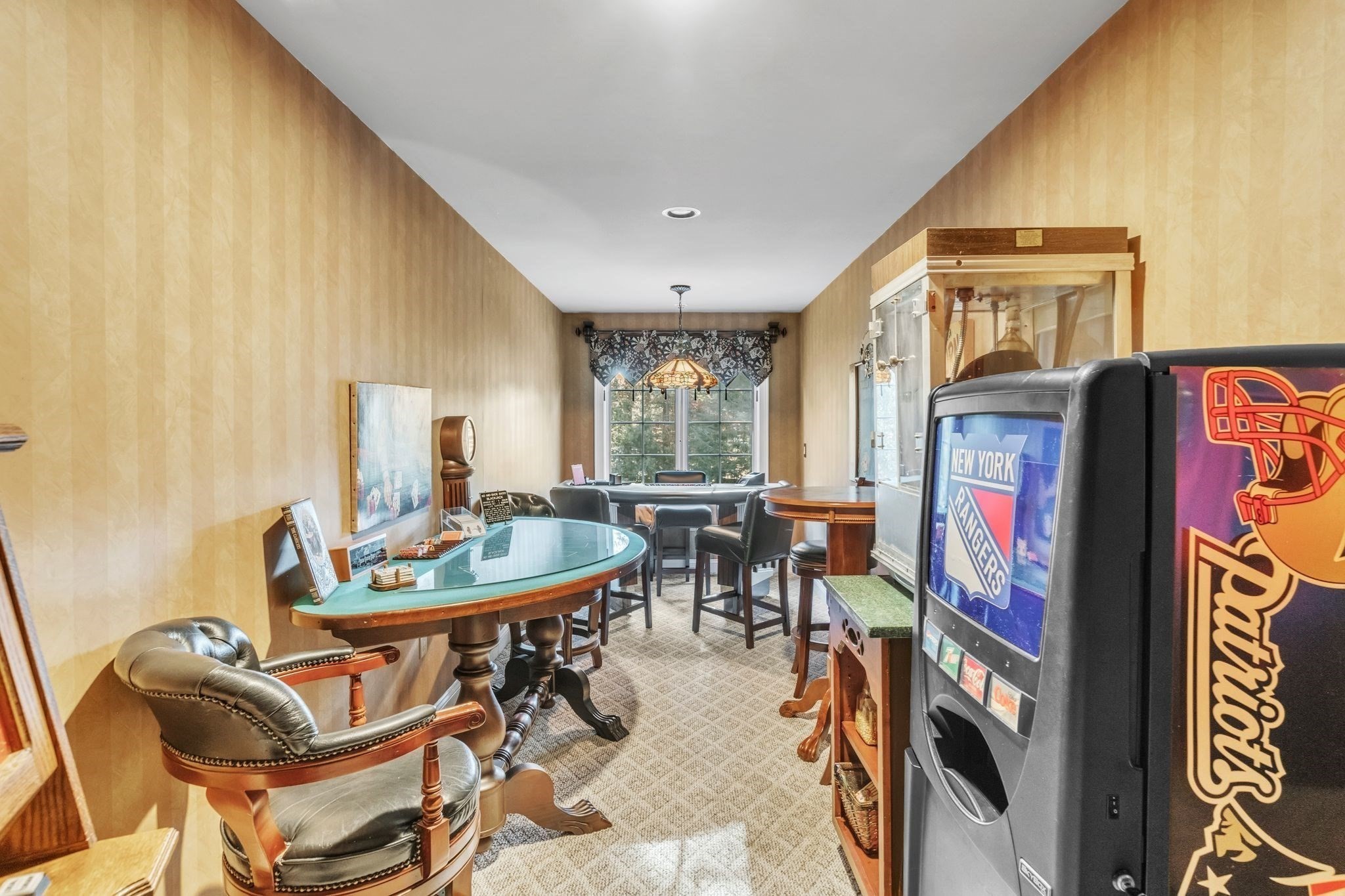 main property photo 32