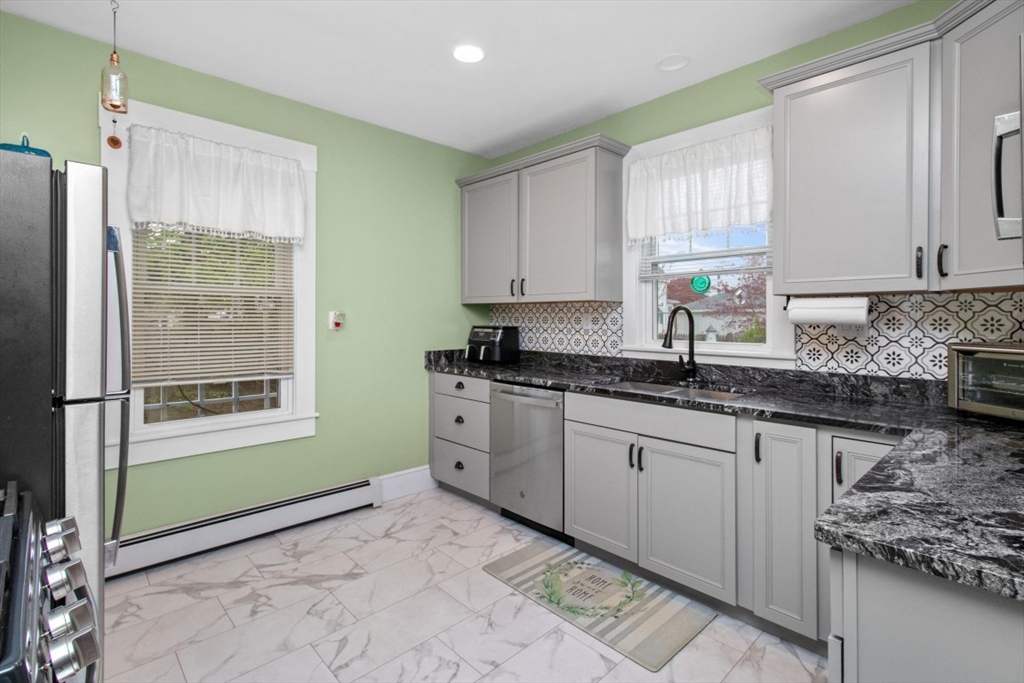 property viewer photo 12