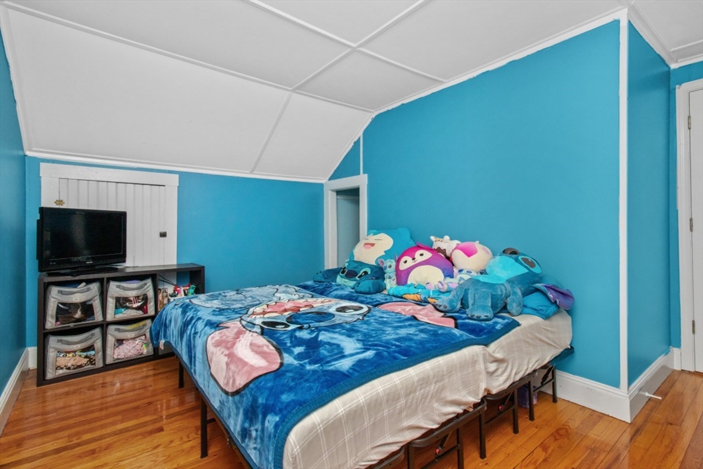 property viewer photo 20