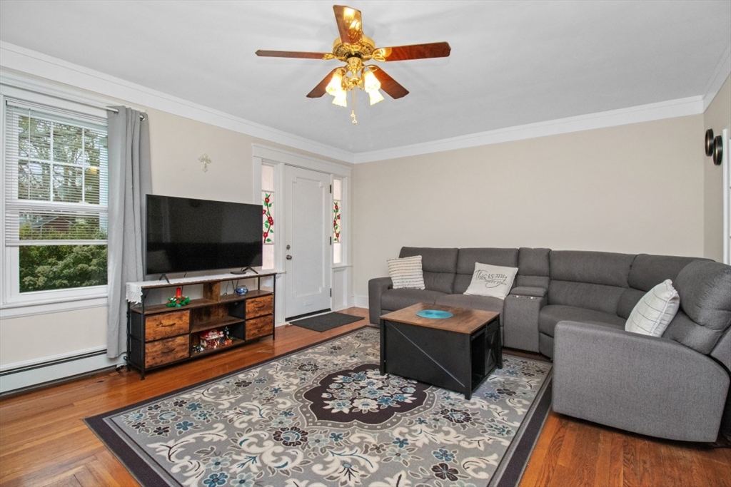 property viewer photo 7
