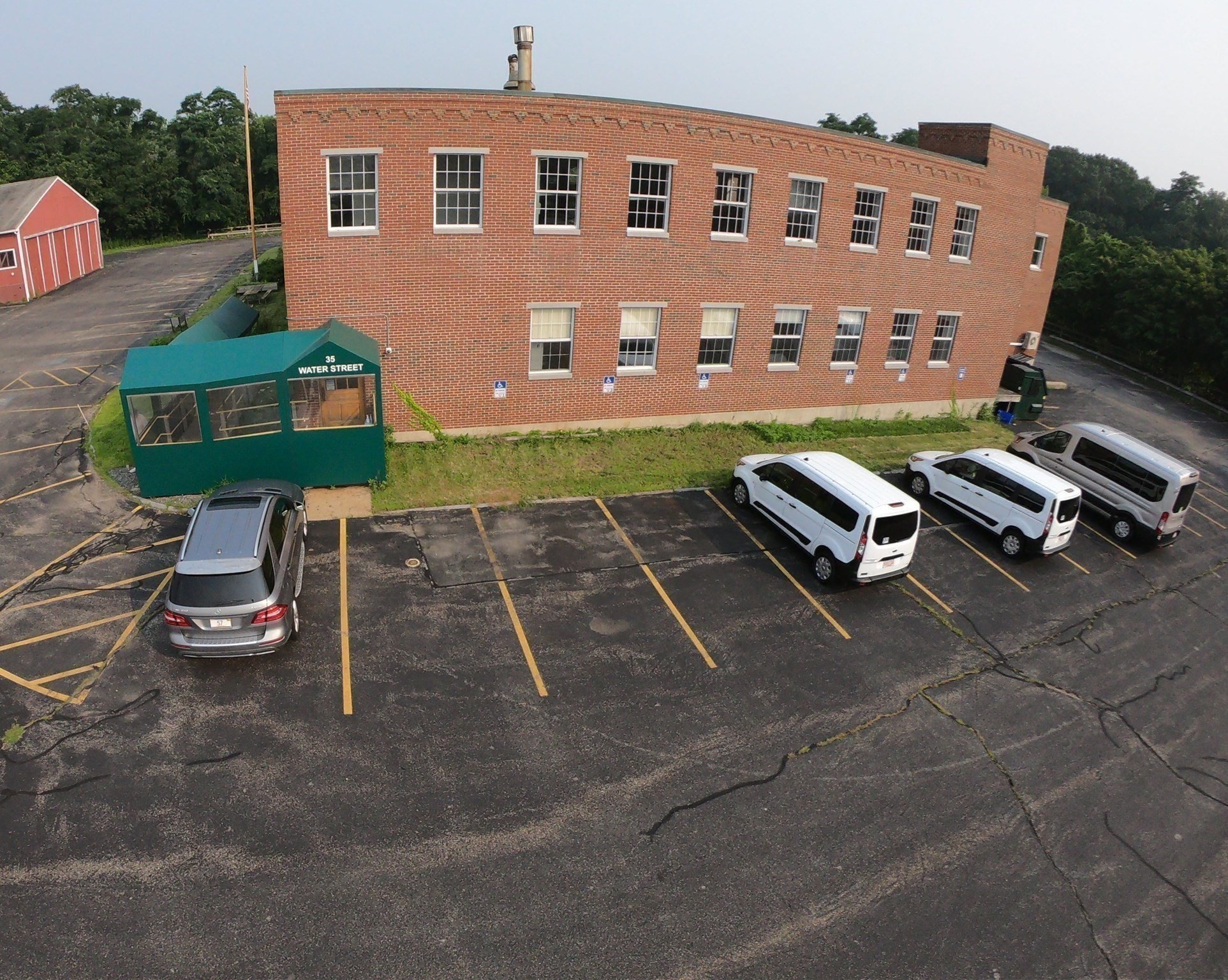 main property photo 9