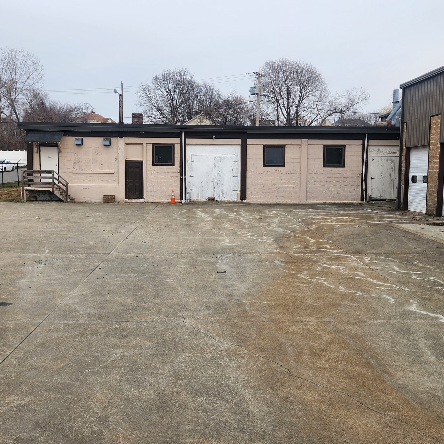 main property photo 6