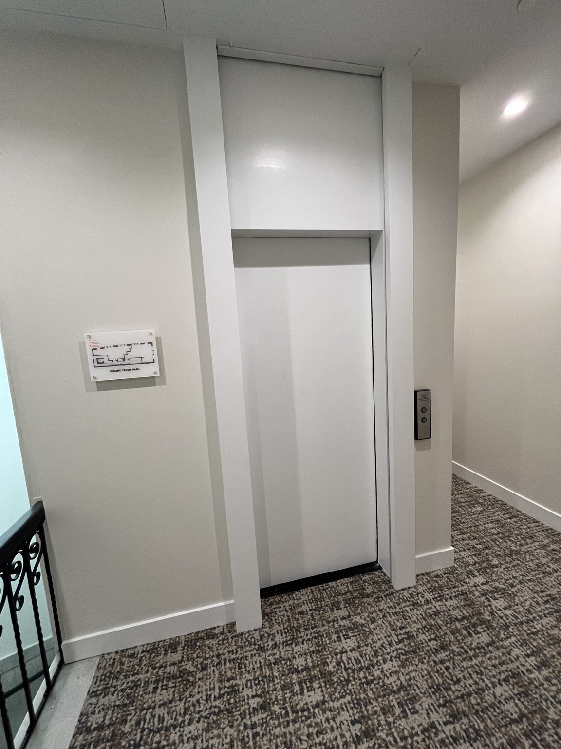 main property photo 13