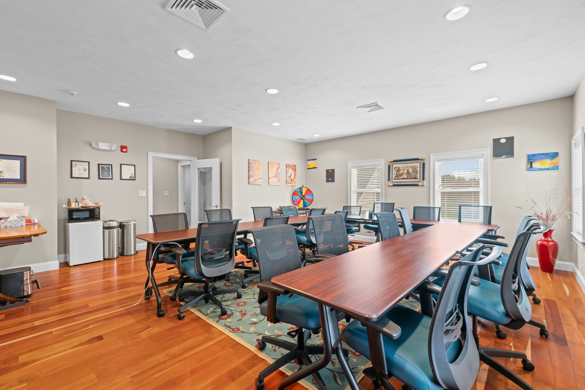 main property photo 25