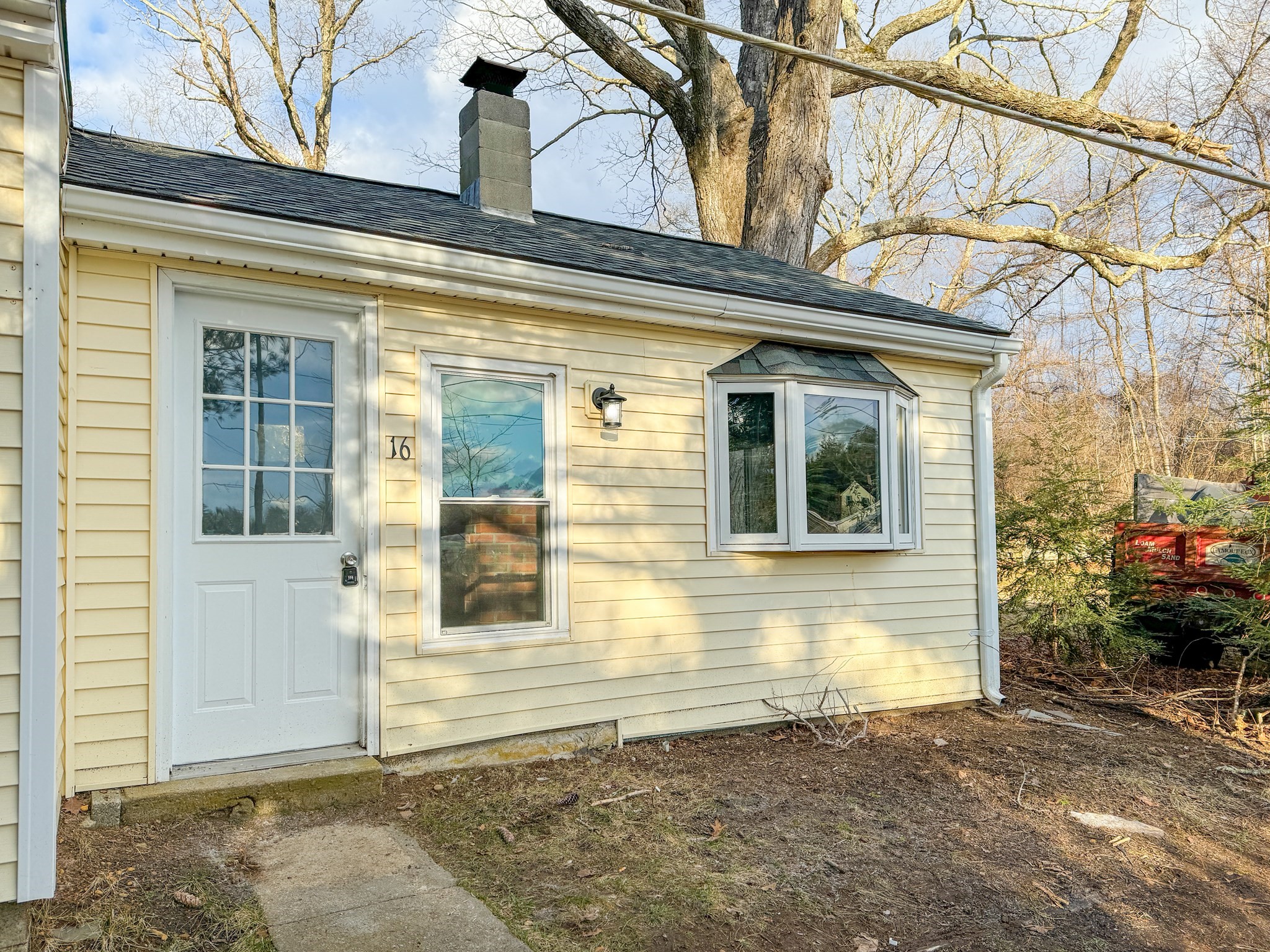 main property photo 37