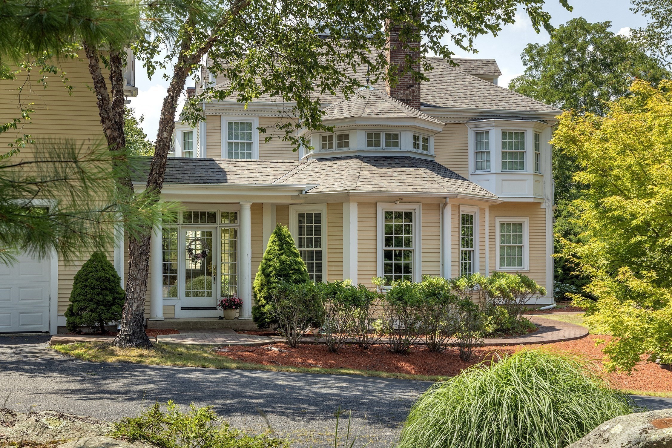 main property photo 37