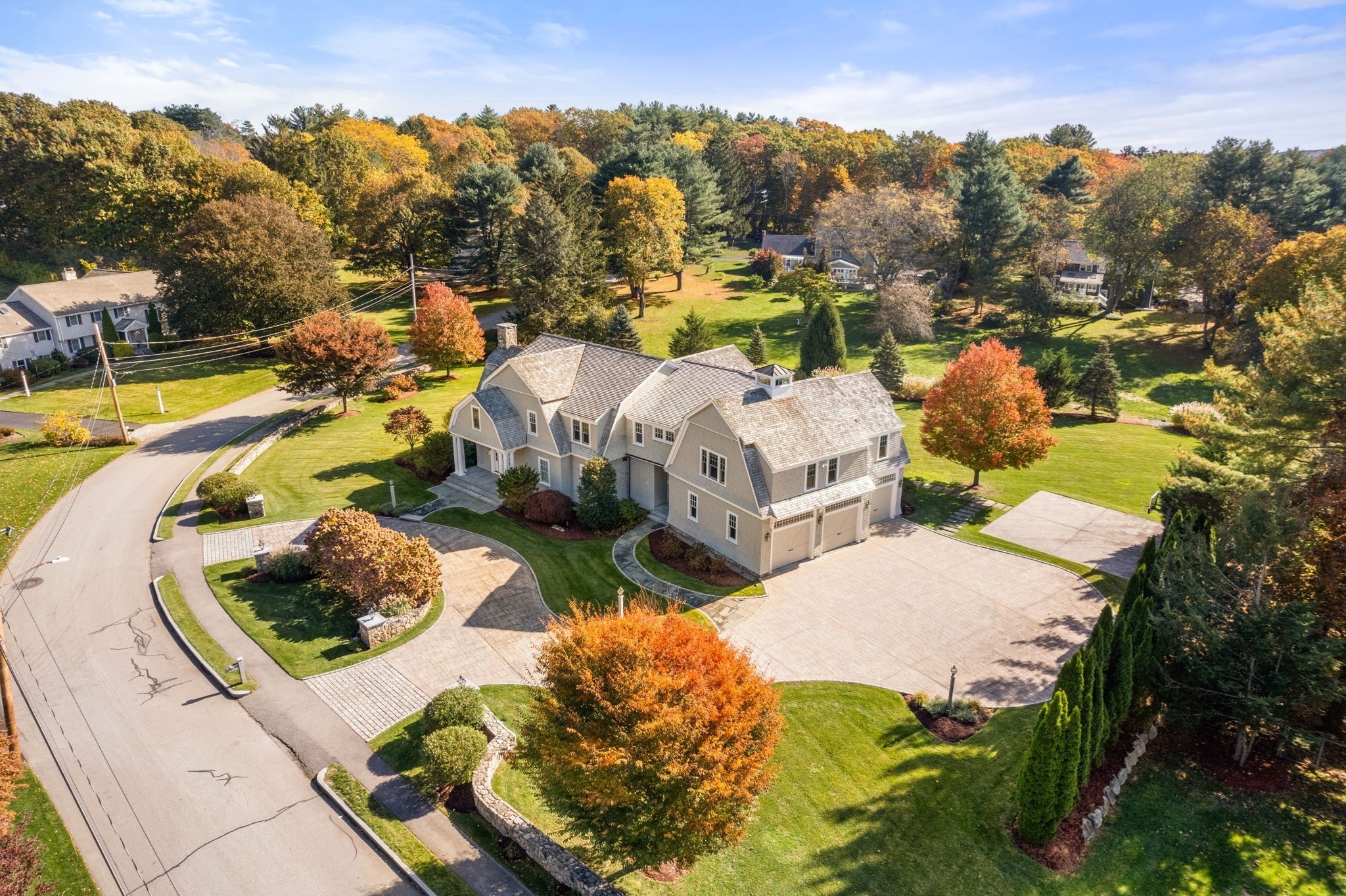 main property photo 30