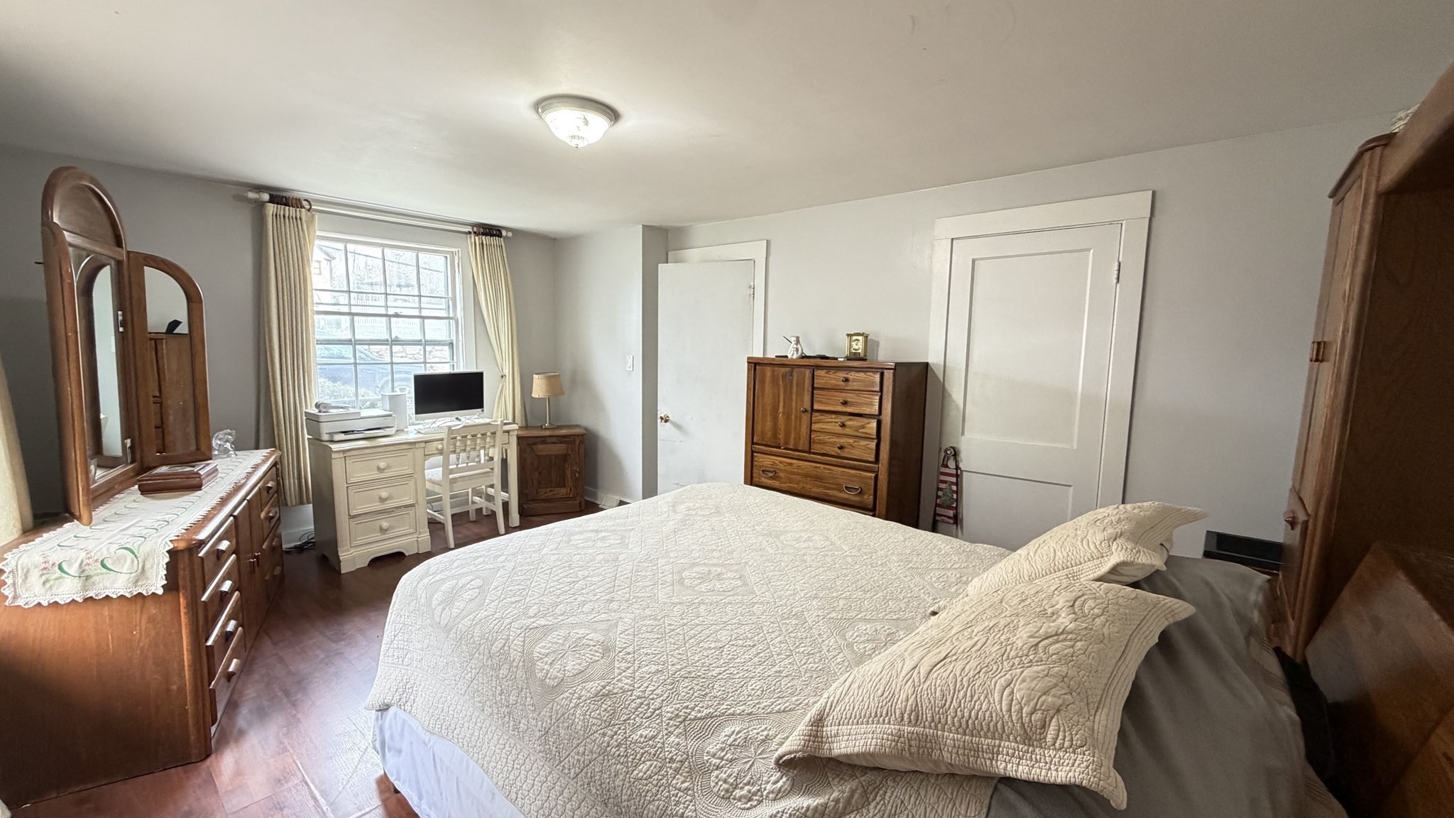 main property photo 9