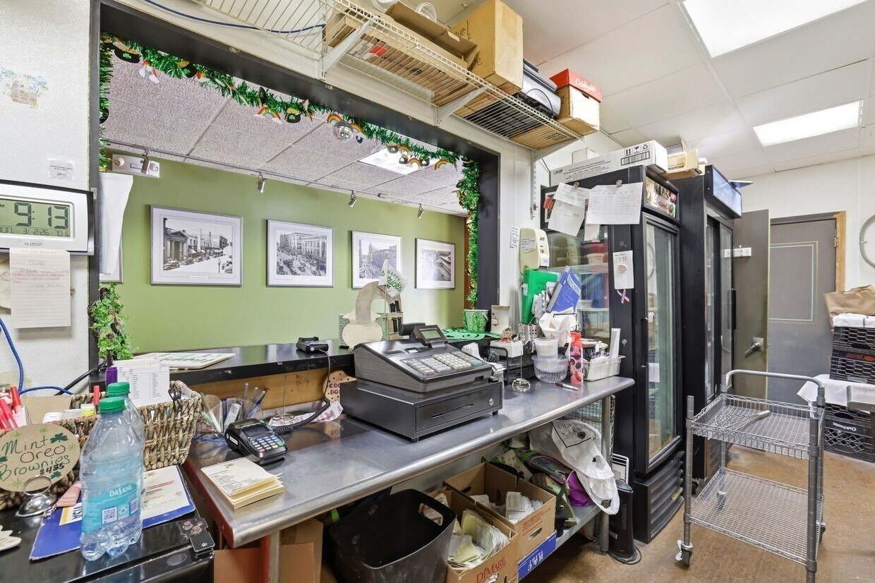 main property photo 17