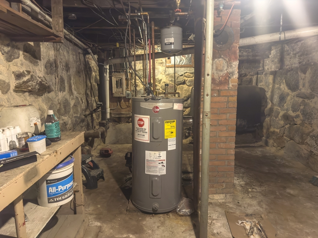 main property photo 19