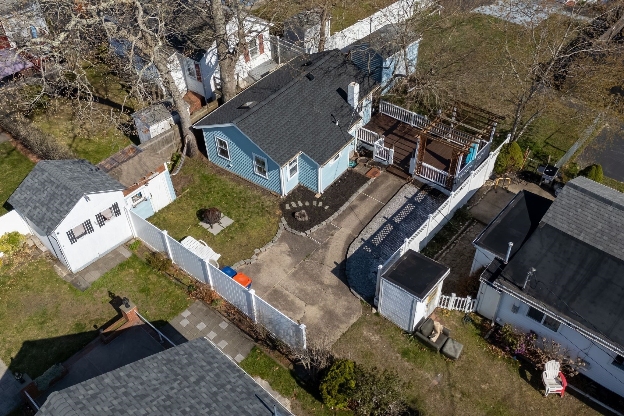 main property photo 25